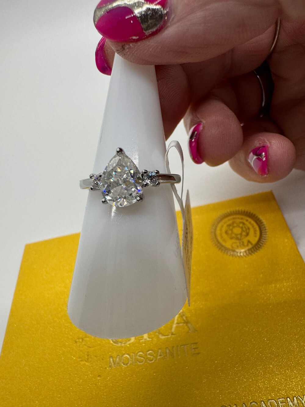 Moissanite 2.0ct Pear Cut Engagement Ring Size 7 925 Sterling Silver Stamped New